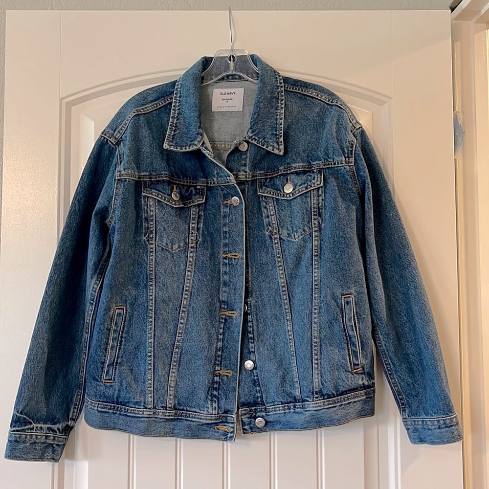Old Navy, never worn, Jean jacket!